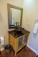 Blue Paloma Bed & Breakfast