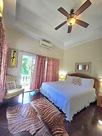 Blue Paloma Bed & Breakfast