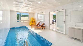 Gapyeong Boreum-dal Poolvilla