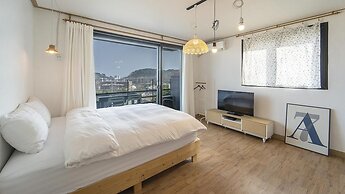 Sokcho Donbangseock Pension