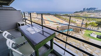 Sokcho Donbangseock Pension