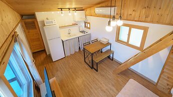 Sokcho Donbangseock Pension