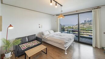 Sokcho Donbangseock Pension