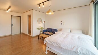 Sokcho Donbangseock Pension