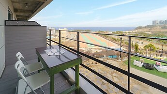 Sokcho Donbangseock Pension