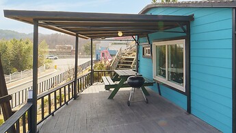 Sokcho Donbangseock Pension