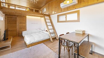 Sokcho Donbangseock Pension