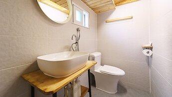 Sokcho Donbangseock Pension