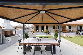 Planet Villas at Ipsos by Konnect, Shared BBQ & Garden