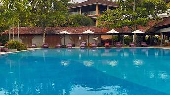 Plumeria Lake Resort & Spa