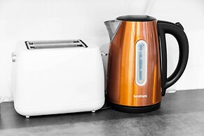 Large Family House With Garden Close to Birmingham