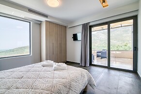 Serenity Suites Sea View 1