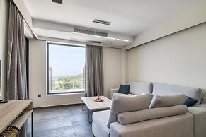 Serenity Suites Sea View 1