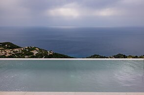 Anadeo Villas & Suites