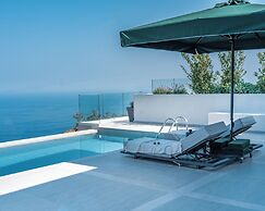 Anadeo Villas & Suites