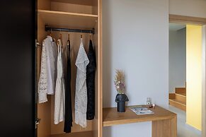 Anadeo Villas & Suites