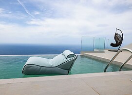 Anadeo Villas & Suites