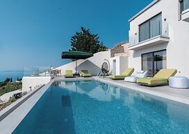 Anadeo Villas & Suites