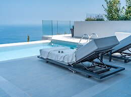 Anadeo Villas & Suites