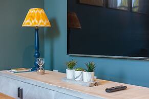 Lovely Apartment Beneath Edinburgh Castle