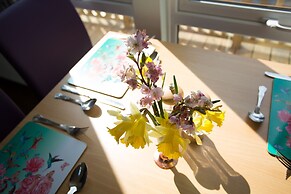 2-bed Cottage With Hot Tub at Loch Achilty, Nc500