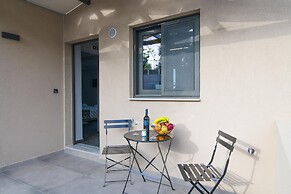 Serenity Suites Sea View 2