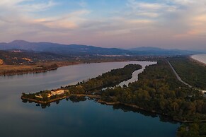 Serenity Suites Sea View 2