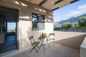 Serenity Suites Sea View 2