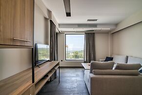 Serenity Suites Sea View 2