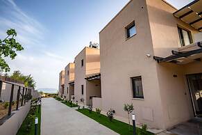 Serenity Suites Sea View 4