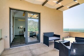 Serenity Suites Sea View 4