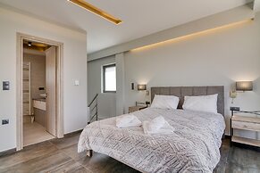 Serenity Suites Sea View 4