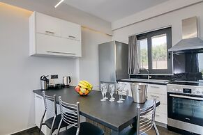 Serenity Suites Sea View 3