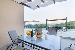 Serenity Suites Sea View 3