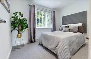 Inviting 2-bed House in Newcastle Upon Tyne