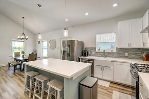 Crazy Crane 3 Bedroom Home by RedAwning