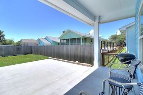 Crazy Crane 3 Bedroom Home by RedAwning