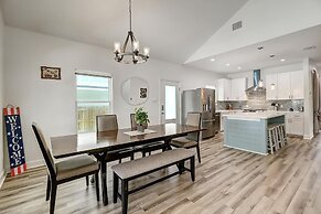 Crazy Crane 3 Bedroom Home by RedAwning