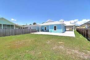 Crazy Crane 3 Bedroom Home by RedAwning