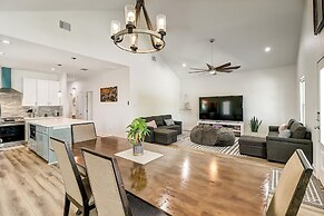 Crazy Crane 3 Bedroom Home by RedAwning