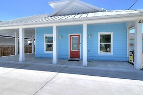 Crazy Crane 3 Bedroom Home by RedAwning