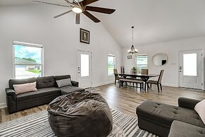 Crazy Crane 3 Bedroom Home by RedAwning