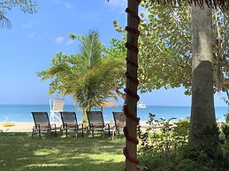 Family Comfort In Jamaica - Enjoy 7 Miles Of White Sand Beach! Villa b