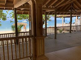 Family Comfort In Jamaica - Enjoy 7 Miles Of White Sand Beach! Villa b