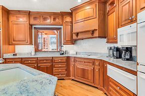 Tuckers Cove 7 Bedroom Home by RedAwning