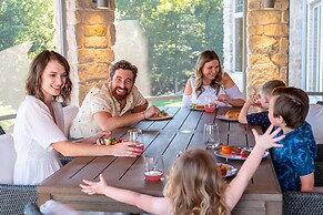 Tuckers Cove 7 Bedroom Home by RedAwning