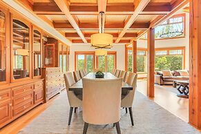 Tuckers Cove 7 Bedroom Home by RedAwning