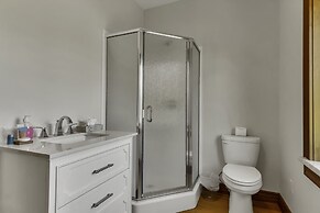 Tuckers Cove 7 Bedroom Home by RedAwning