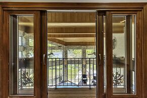 Tuckers Cove 7 Bedroom Home by RedAwning