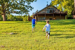 Tuckers Cove 7 Bedroom Home by RedAwning